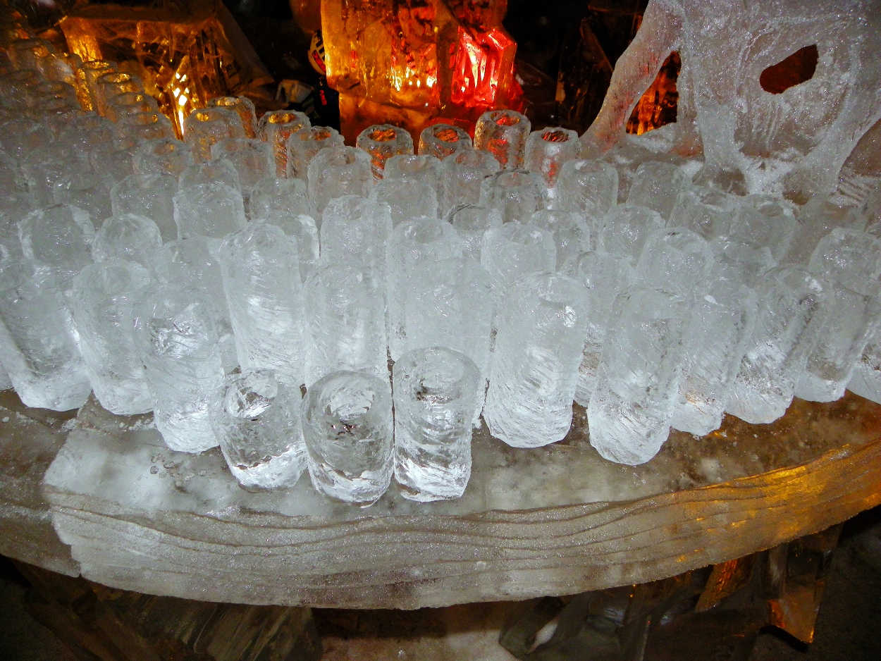Ice glasses